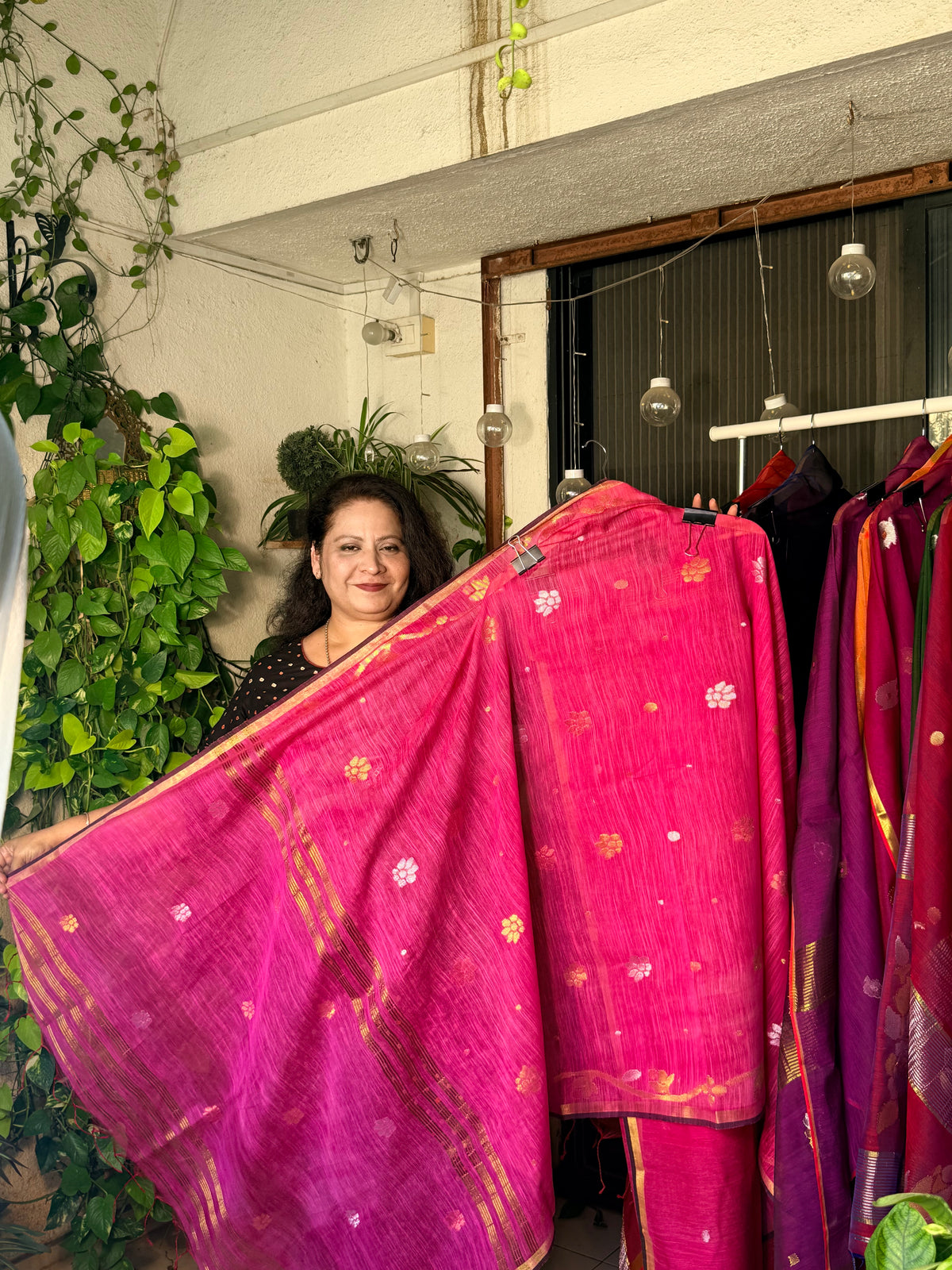 Pure Muslin Jamdani with zari work