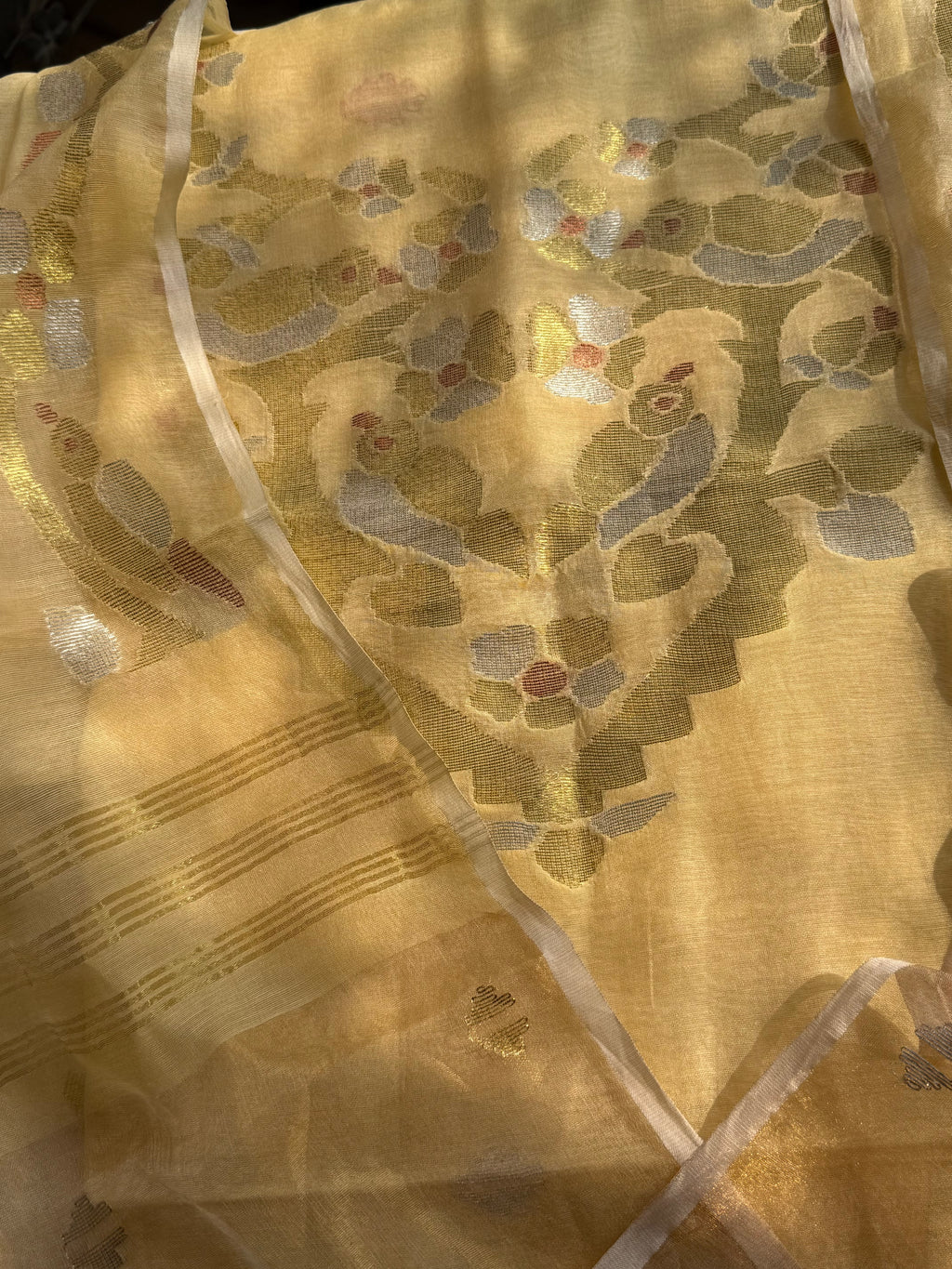 Pure Muslin Silk zari Jamdani with tissue palla dupatta