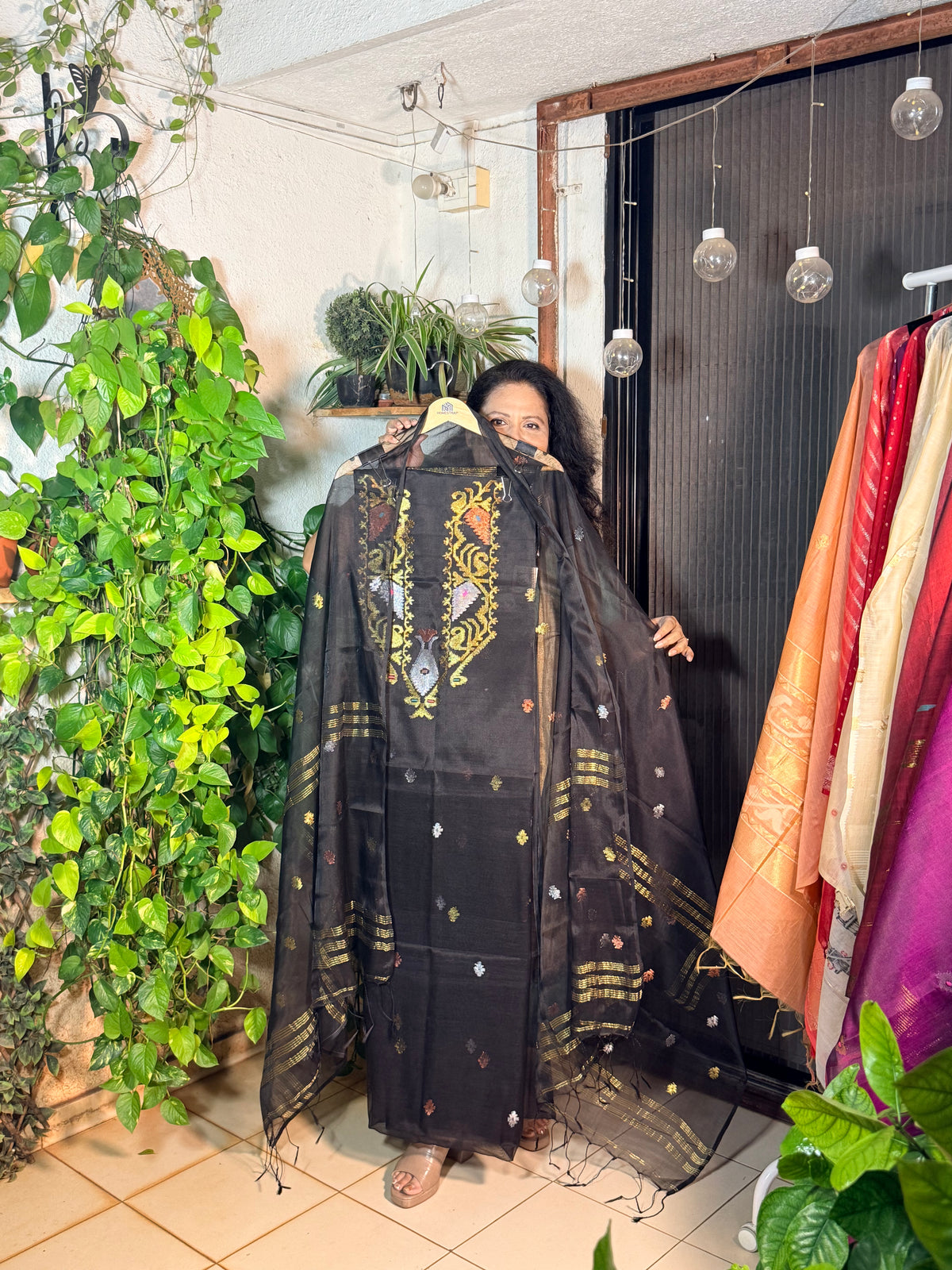 Pure Muslin  Jamdani with zari work