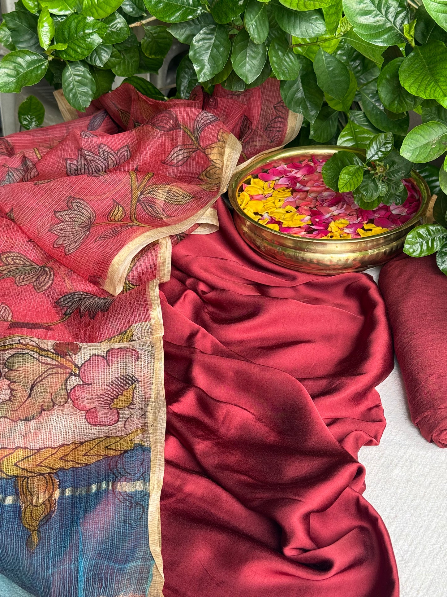 Gajji silk kurta with floral kalamkari dupatta