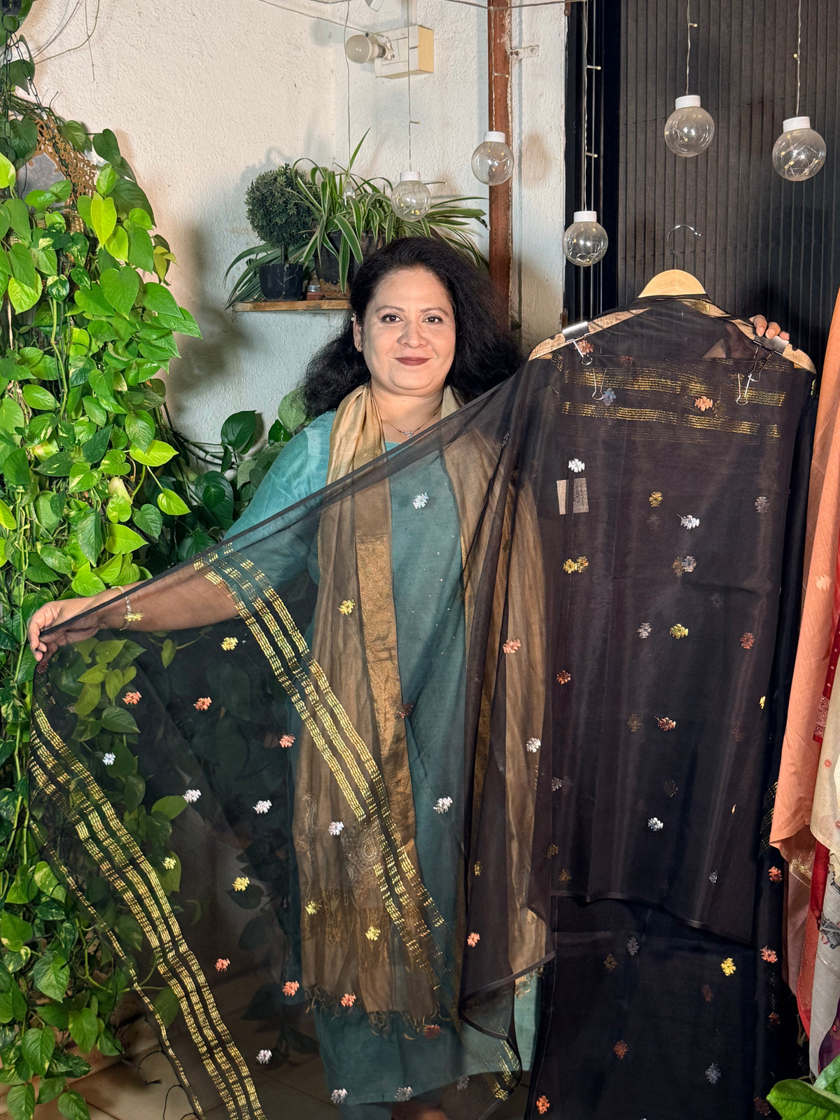 Pure Muslin  Jamdani with zari work