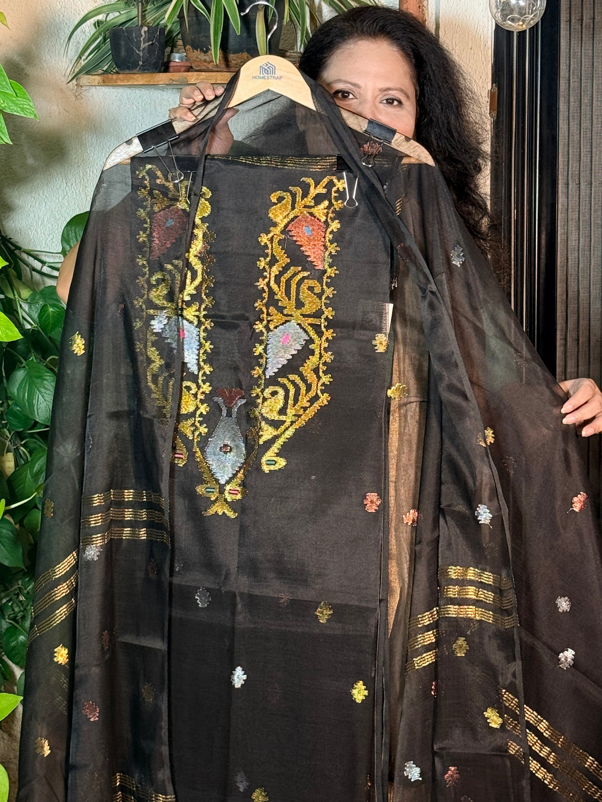 Pure Muslin  Jamdani with zari work