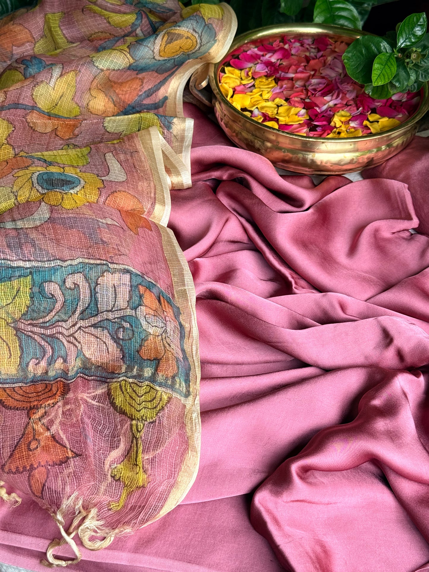 Gajji silk kurta with floral kalamkari dupatta
