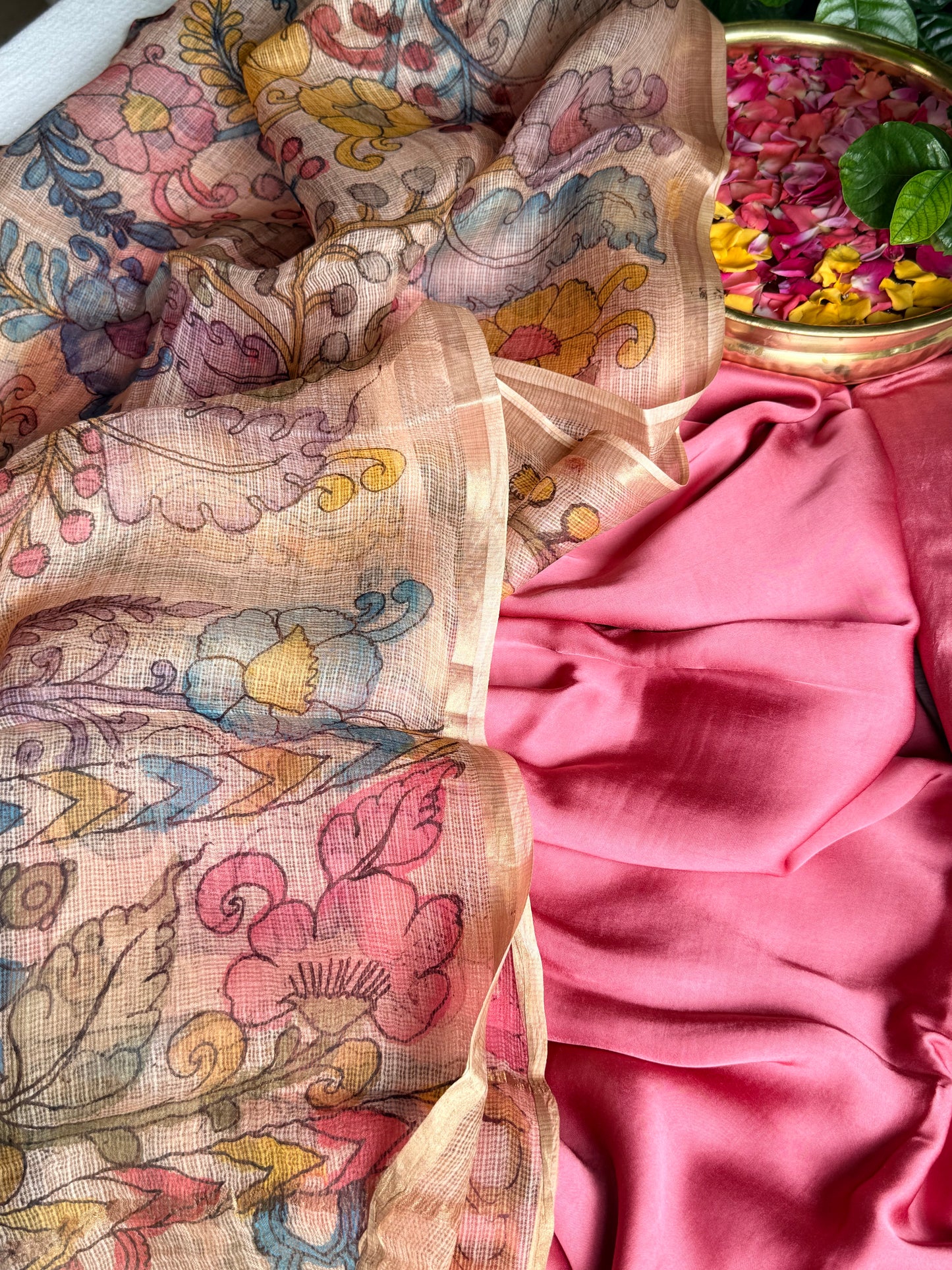 Gajji silk kurta with floral kalamkari dupatta