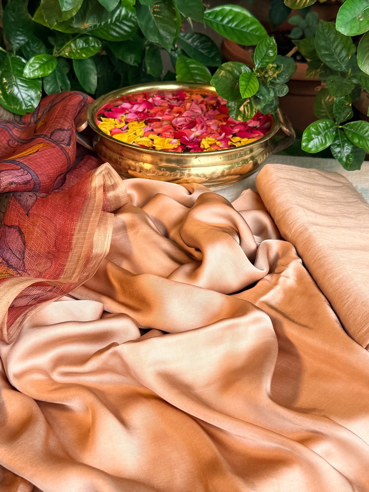 Gajji silk kurta with floral kalamkari dupatta