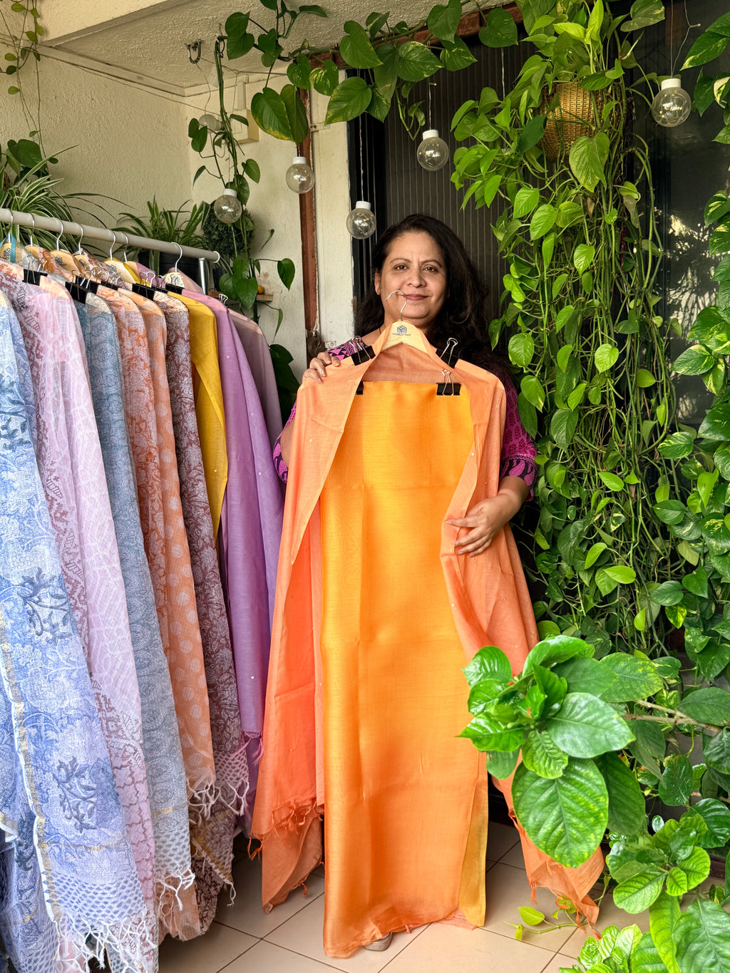Yellow shaded Kurta with sunset orange dupatta-Pure Mul chanderi silk 4D shaded kurta and dupatta set