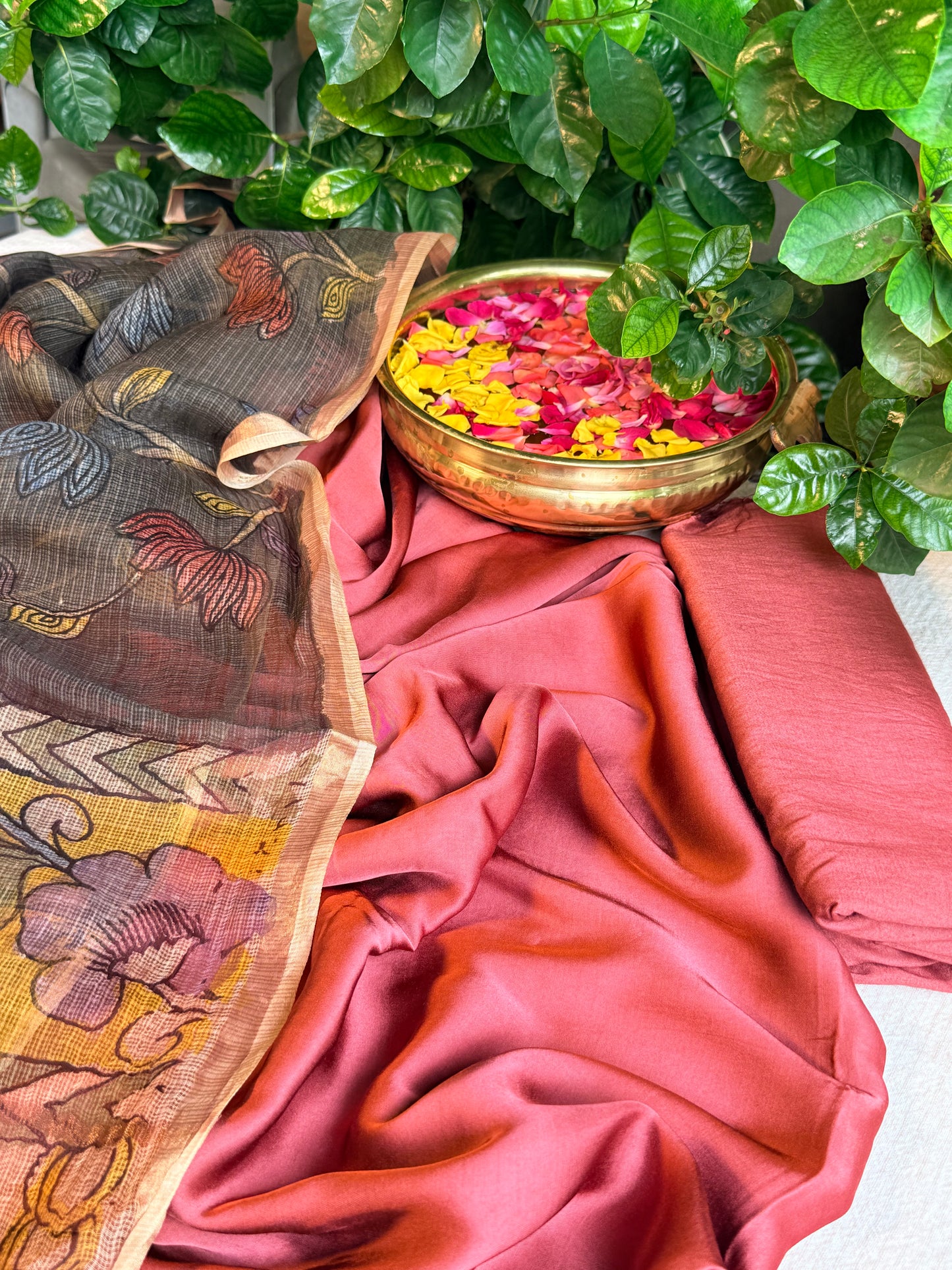 Gajji silk kurta with floral kalamkari dupatta