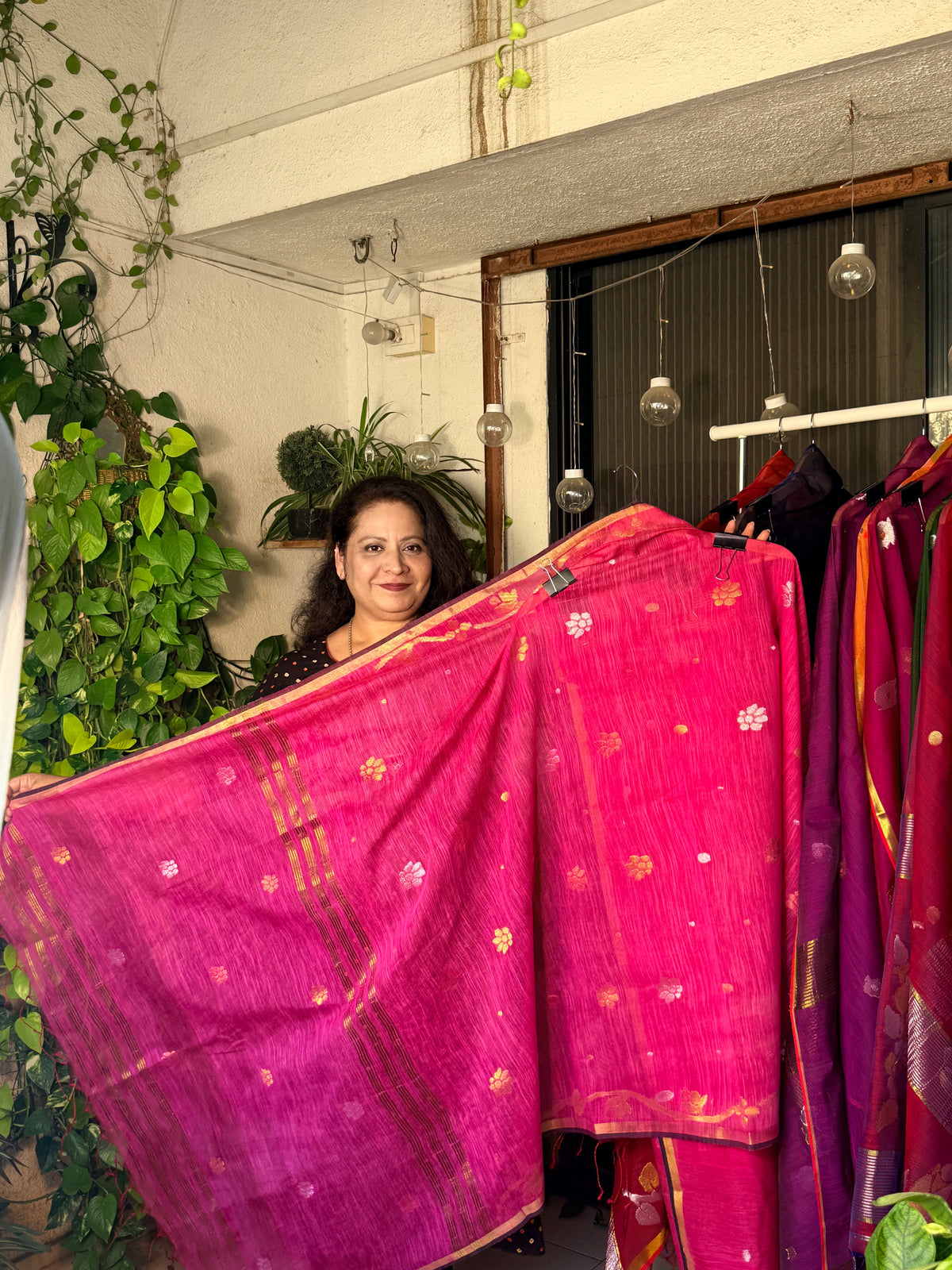 Pure Muslin Jamdani with zari work