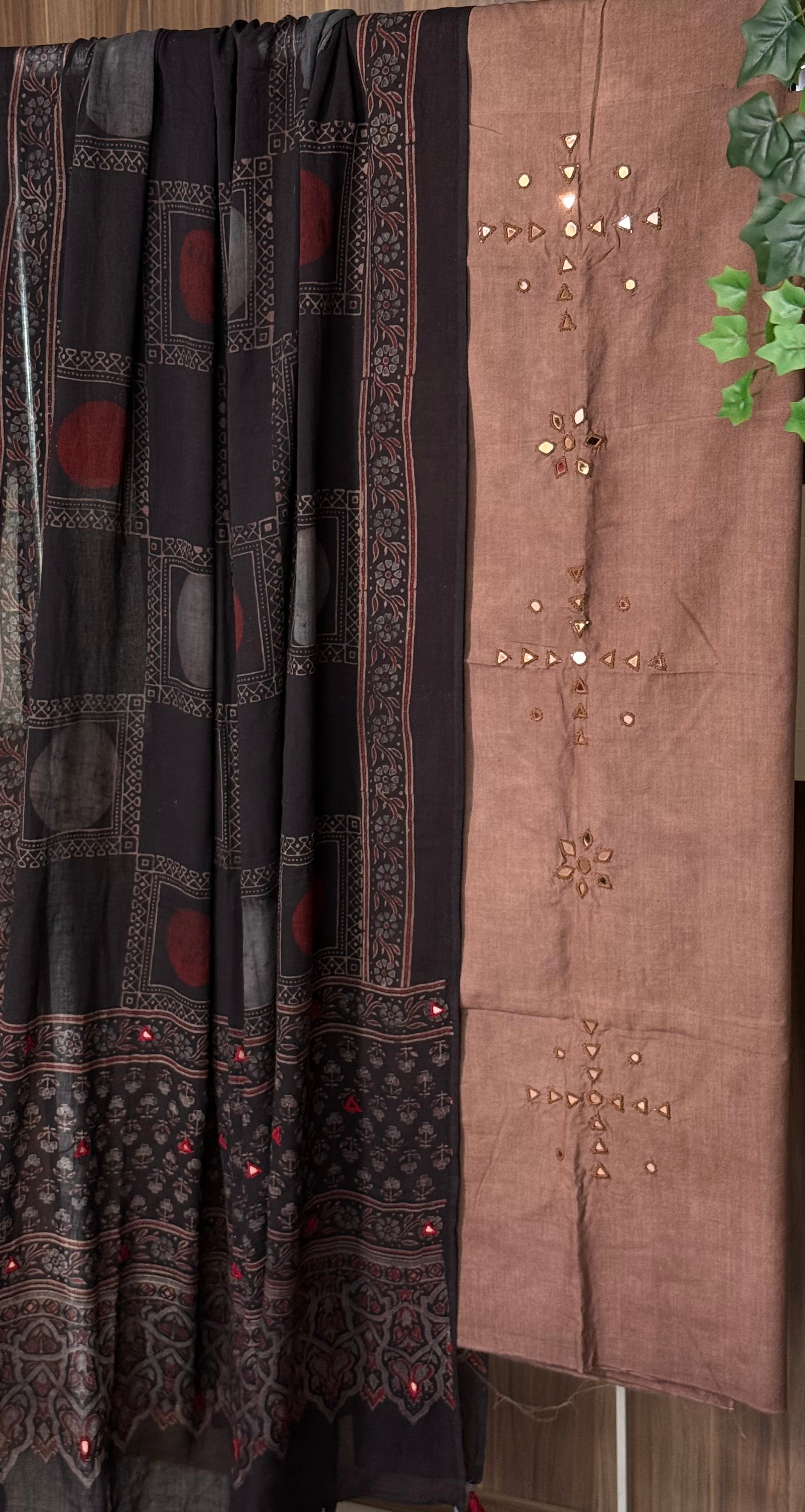 Ajrakh Light brown kurta with black dupatta