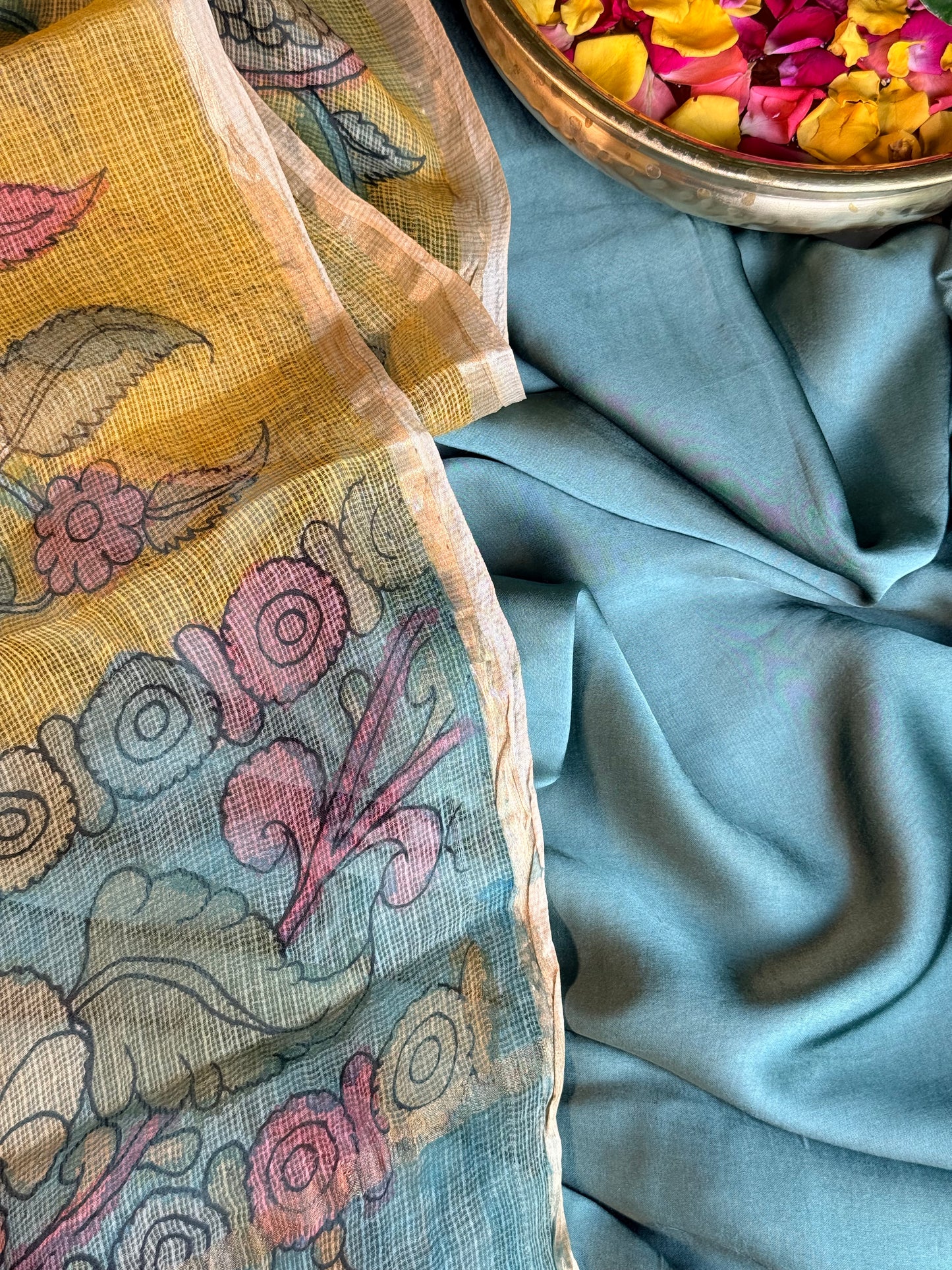 Gajji silk kurta with floral kalamkari dupatta