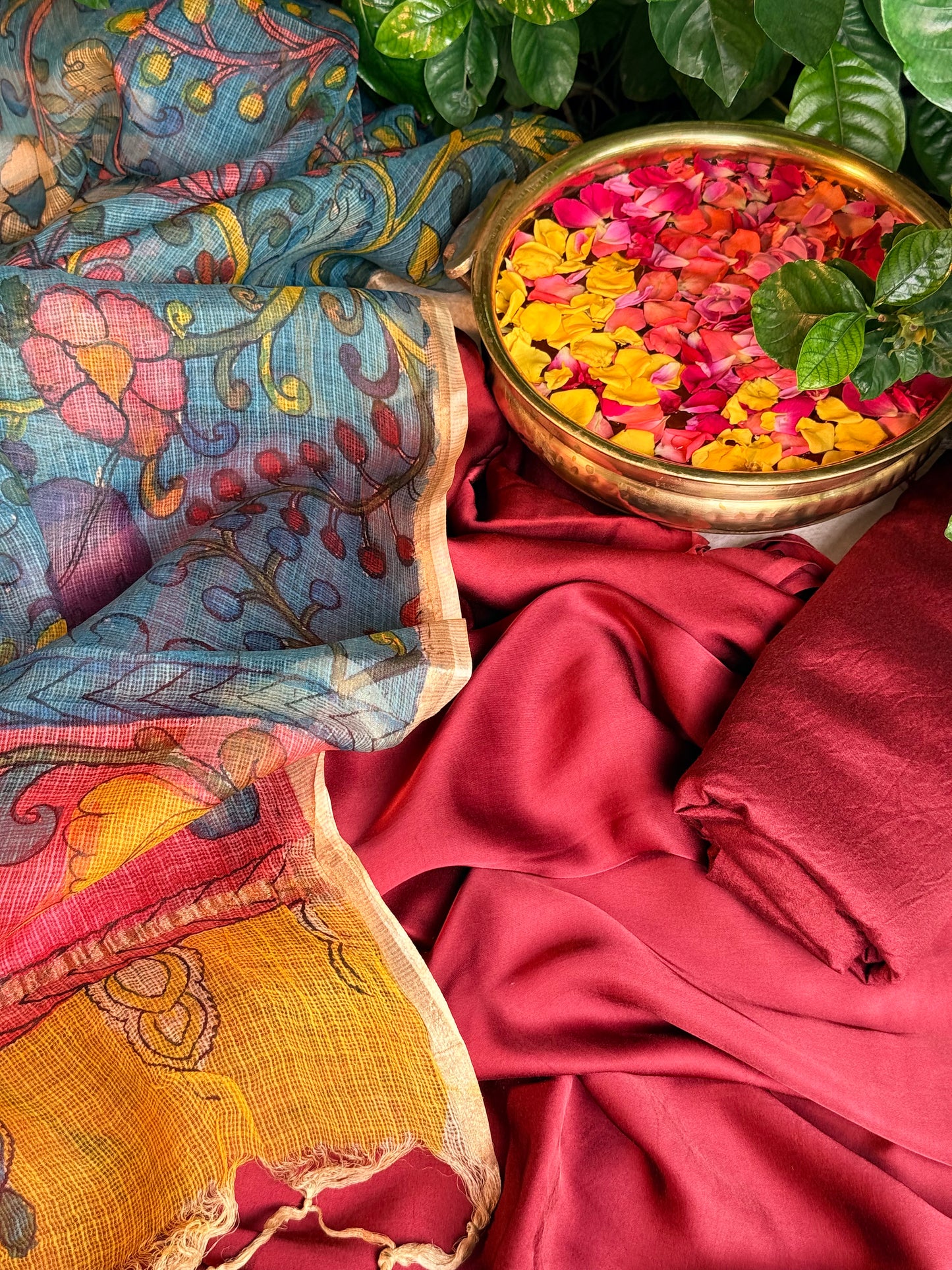 Gajji silk kurta with floral kalamkari dupatta
