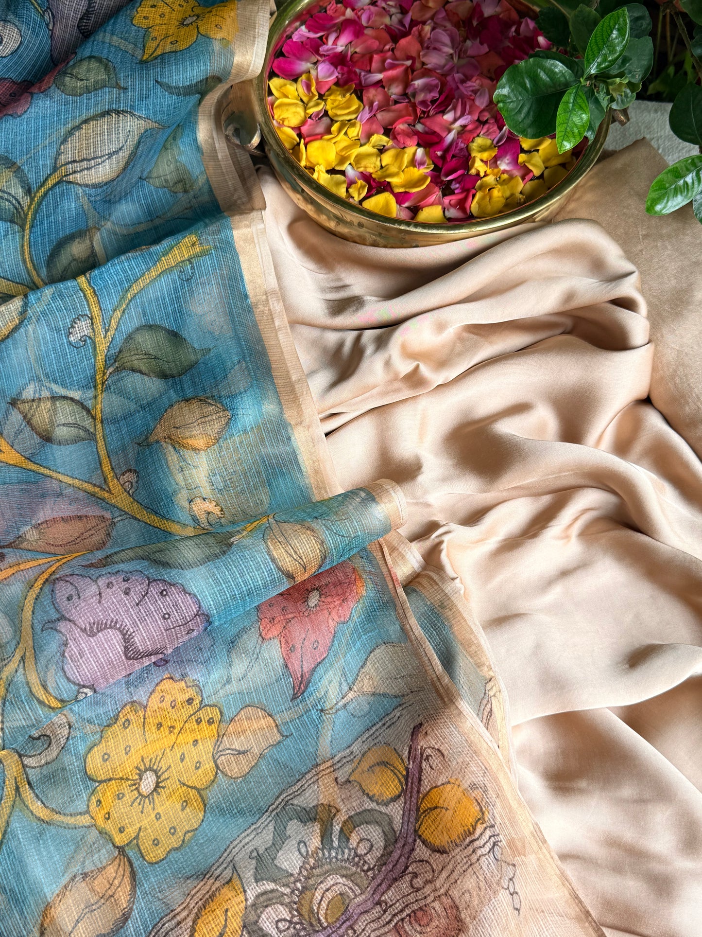 Gajji silk kurta with floral kalamkari dupatta