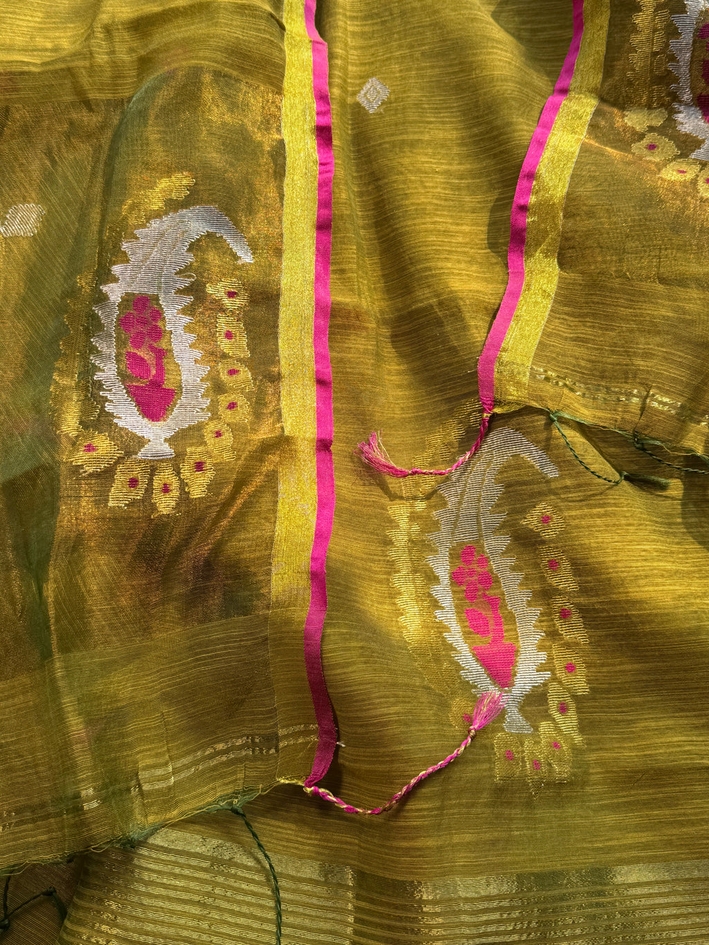 Pure Muslin Silk zari Jamdani with tissue palla dupatta