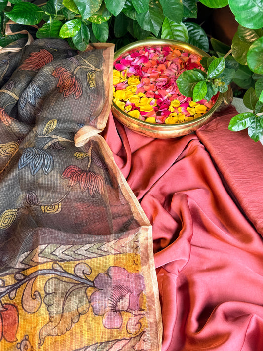 Gajji silk kurta with floral kalamkari dupatta
