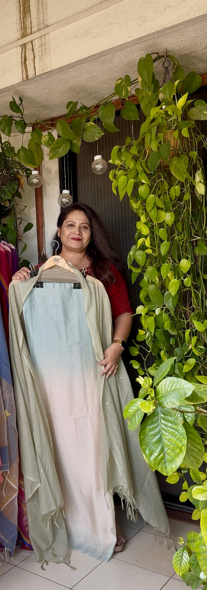 Blue Shaded kurta with Sage Green Dupatta: Mul chanderi silk 4D shaded kurta and dupatta set