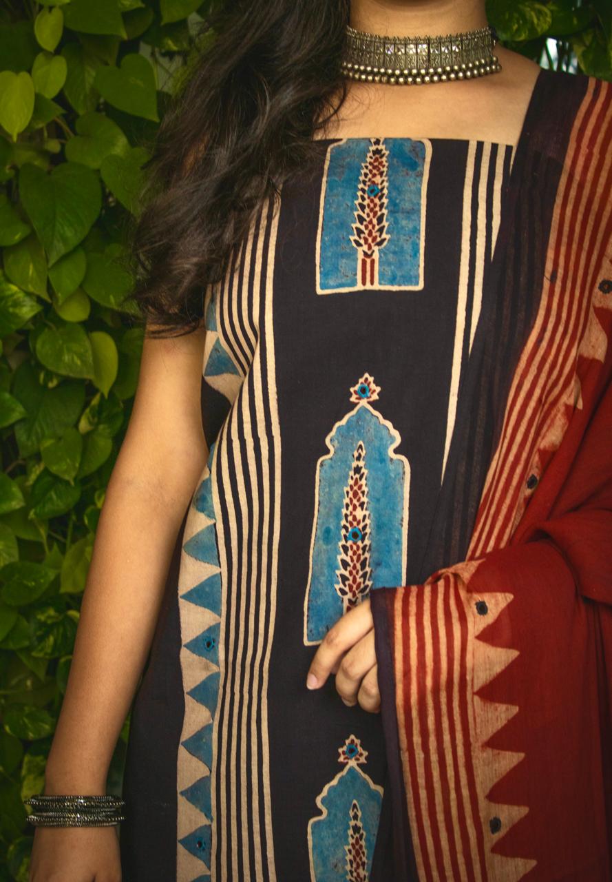 Ajrakh Black kurta Red Dupatta