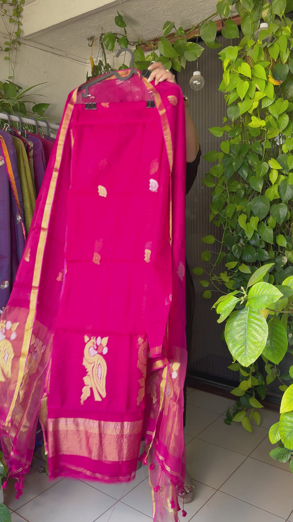 Pure Muslin Silk zari Jamdani with tissue palla dupatta