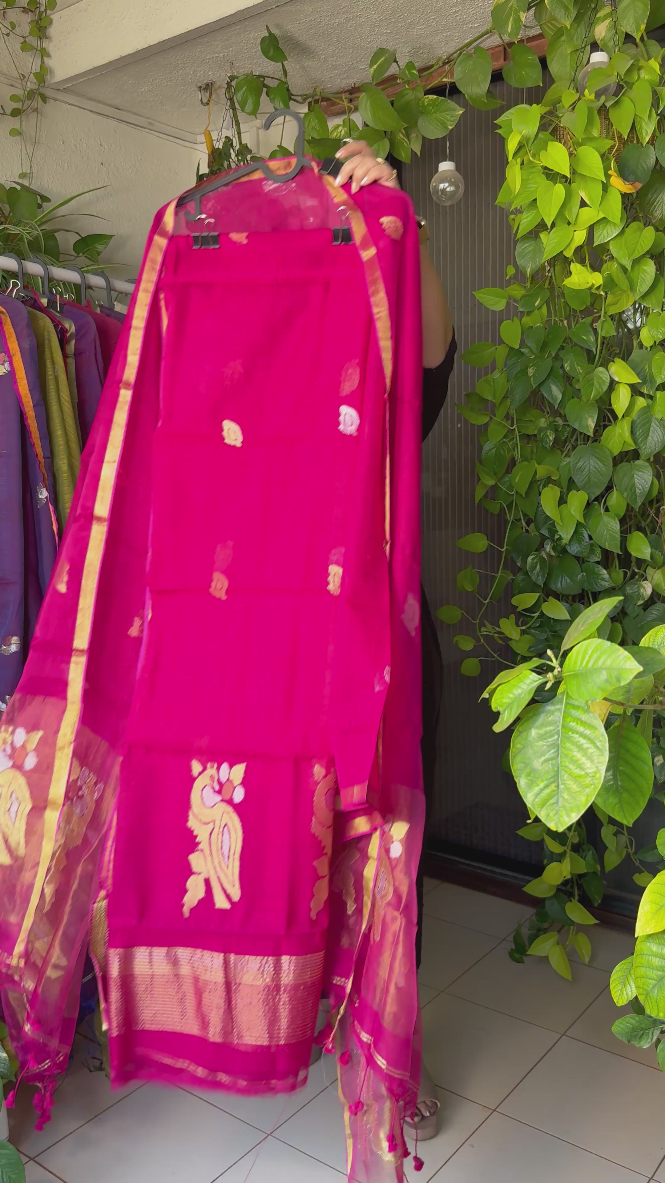 Pure Muslin Silk zari Jamdani with tissue palla dupatta